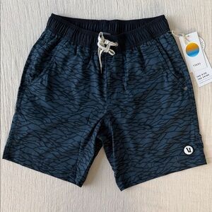 NWT Vuori kore Short Men’s XS Blue indigo mountains Athletic Shorts Performance